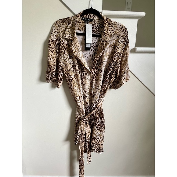 Motel Animal Print Shirtdress - Picture 6 of 7